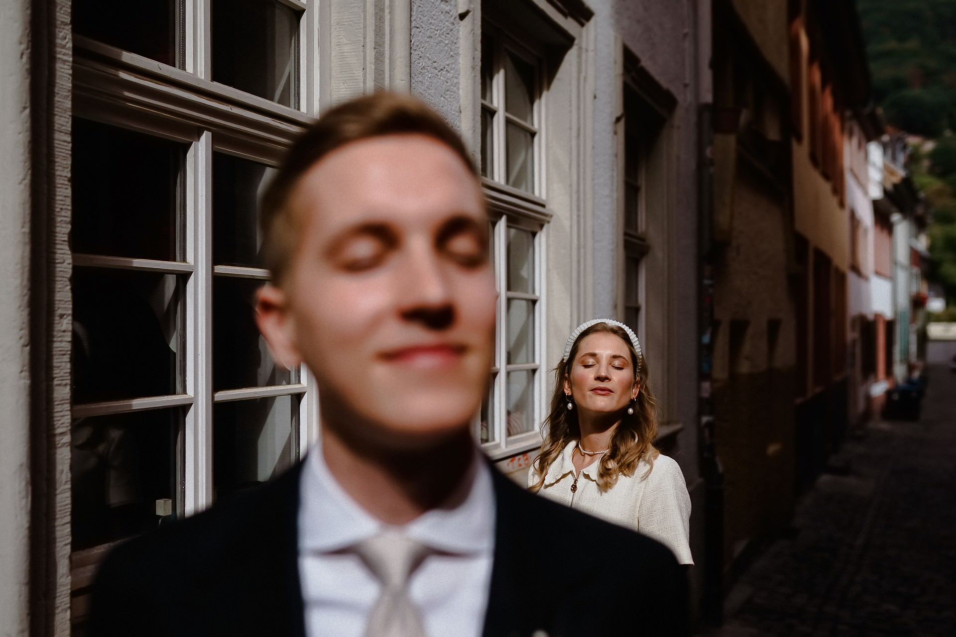 Hochzeitsfotografie Heidelberg, Paarfotos im Herbst in der Innenstadt