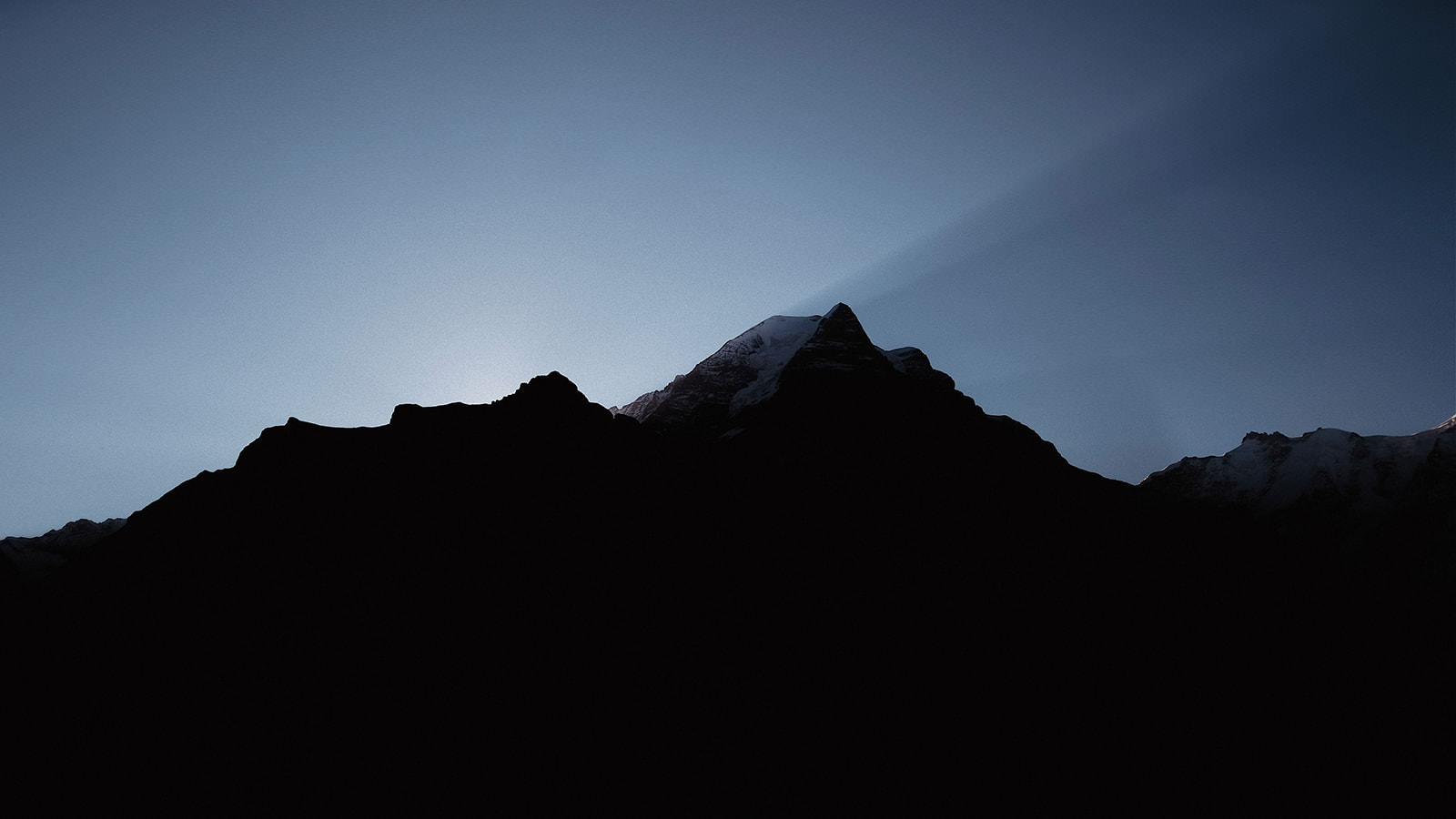 wedding photographer mürren swiss morning view