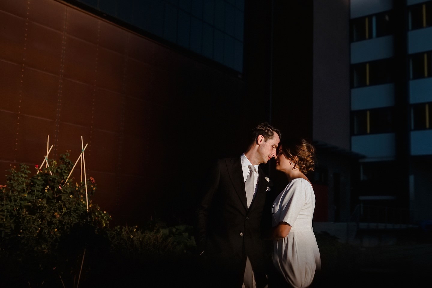 Speicher 7 Mannheim Hochzeitsfotograf, Portraitfotos der Hochzeit im Hafen