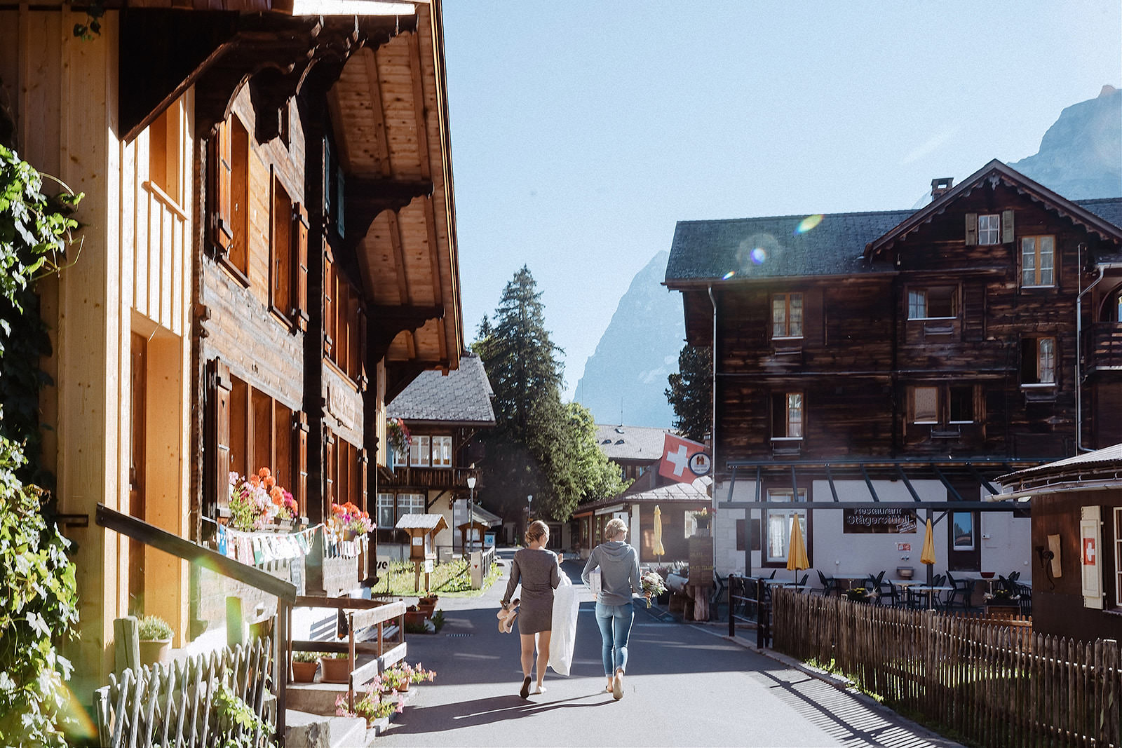 hochzeitsreportage lauterbrunnen switzerland town of mürren