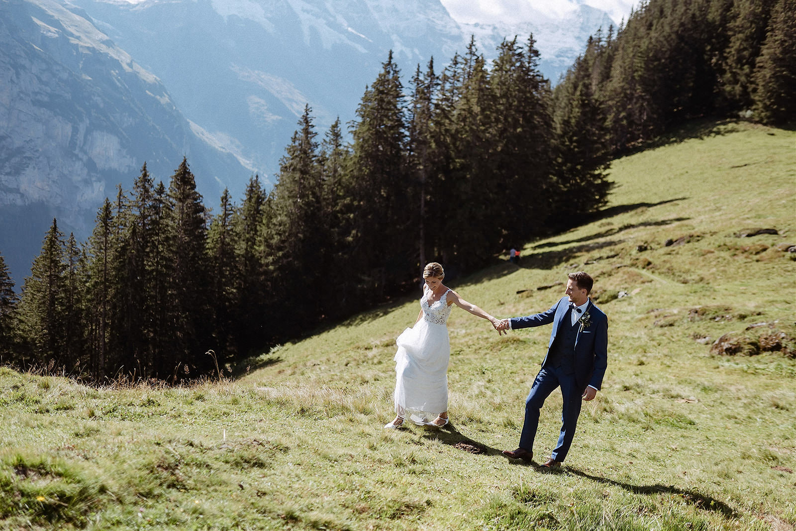 hochzeitsfotos lauterbrunnen schweiz portraits alm