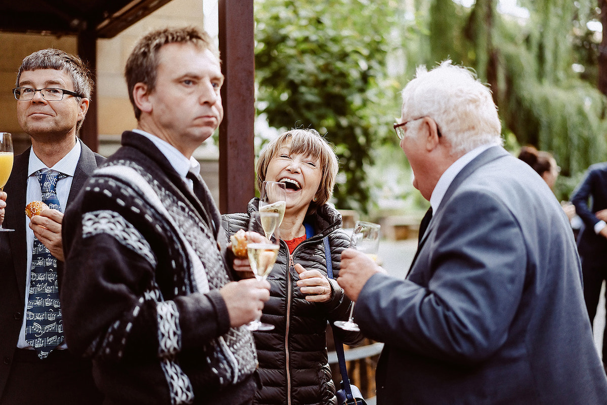 Mehr lachende Gäste bei Weingut von Winning in Deidesheim