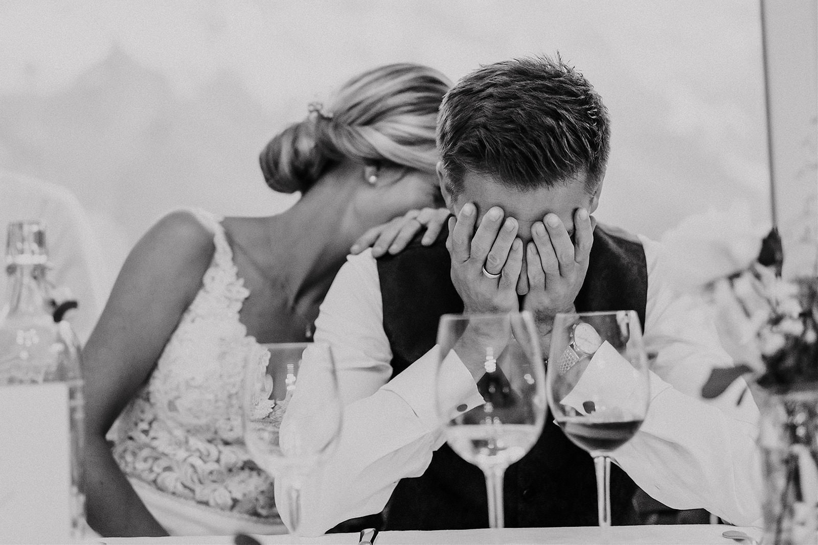 wedding photographer mürren switzerland laughing
